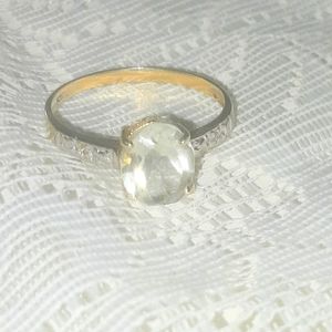 Natural white Topaz Ring with Natural white Diamonds Accents set in Gold
